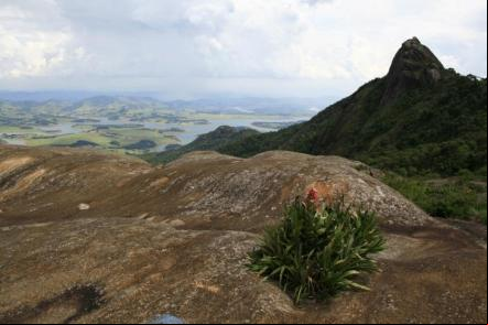 Pedra dos Cinco Dedos - Foto: Setur-Mg- Sergio Mour