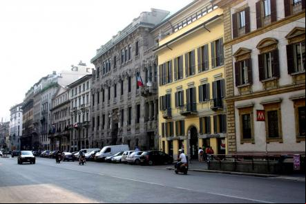 Corso Venezia (umas das principais ruas do quadril